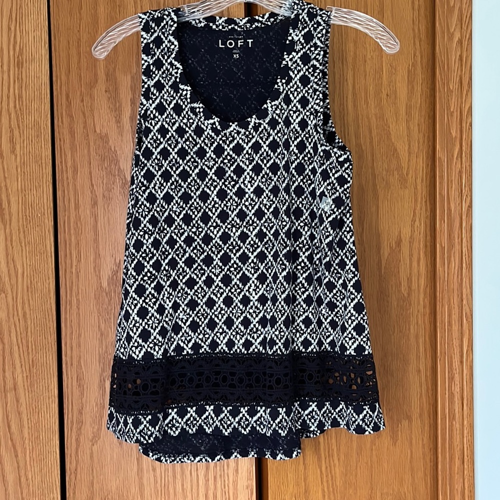 NWOT Ann Taylor Loft Bell Style Tank Top with Lace